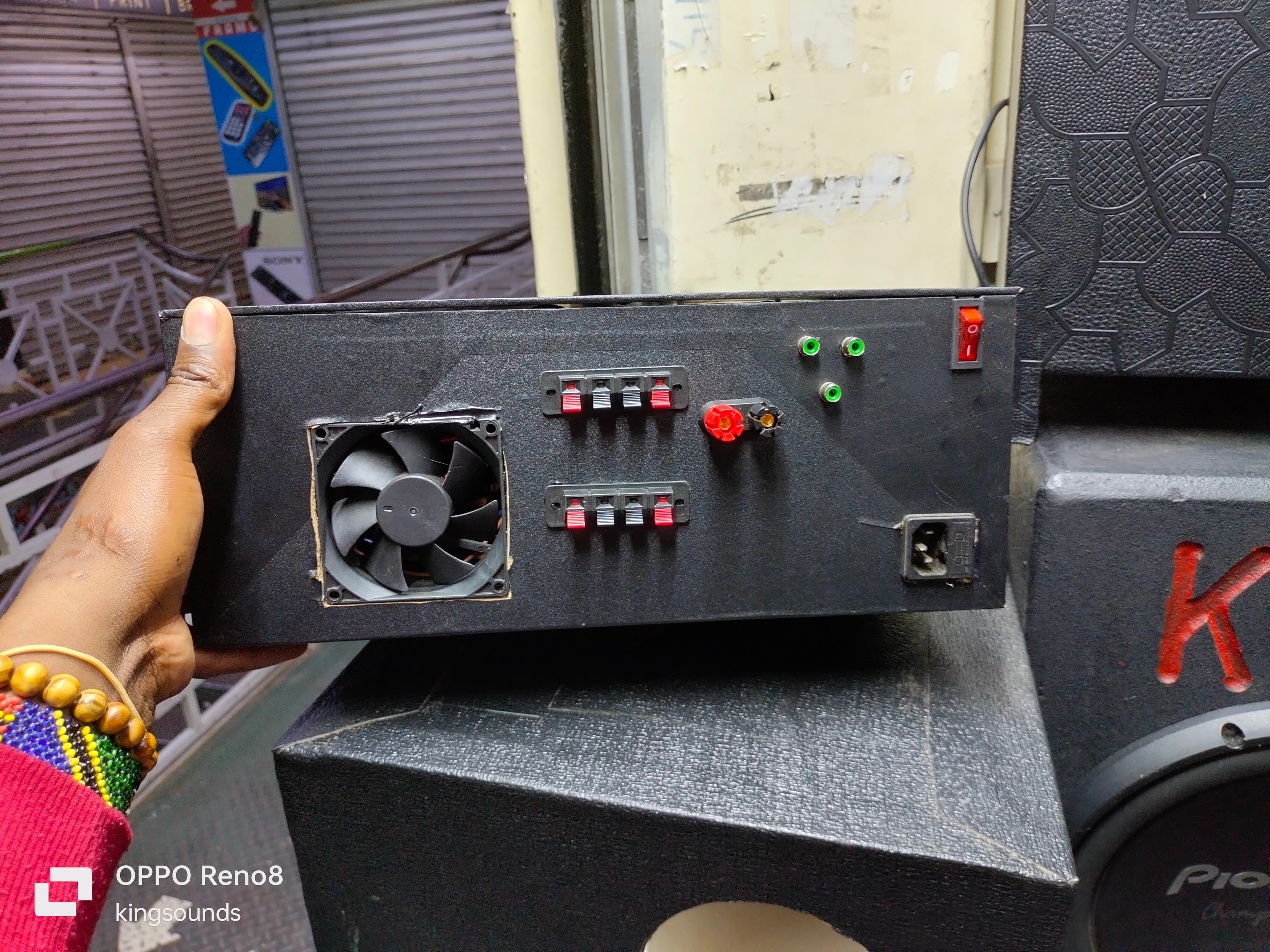 Car radio amplifier 
