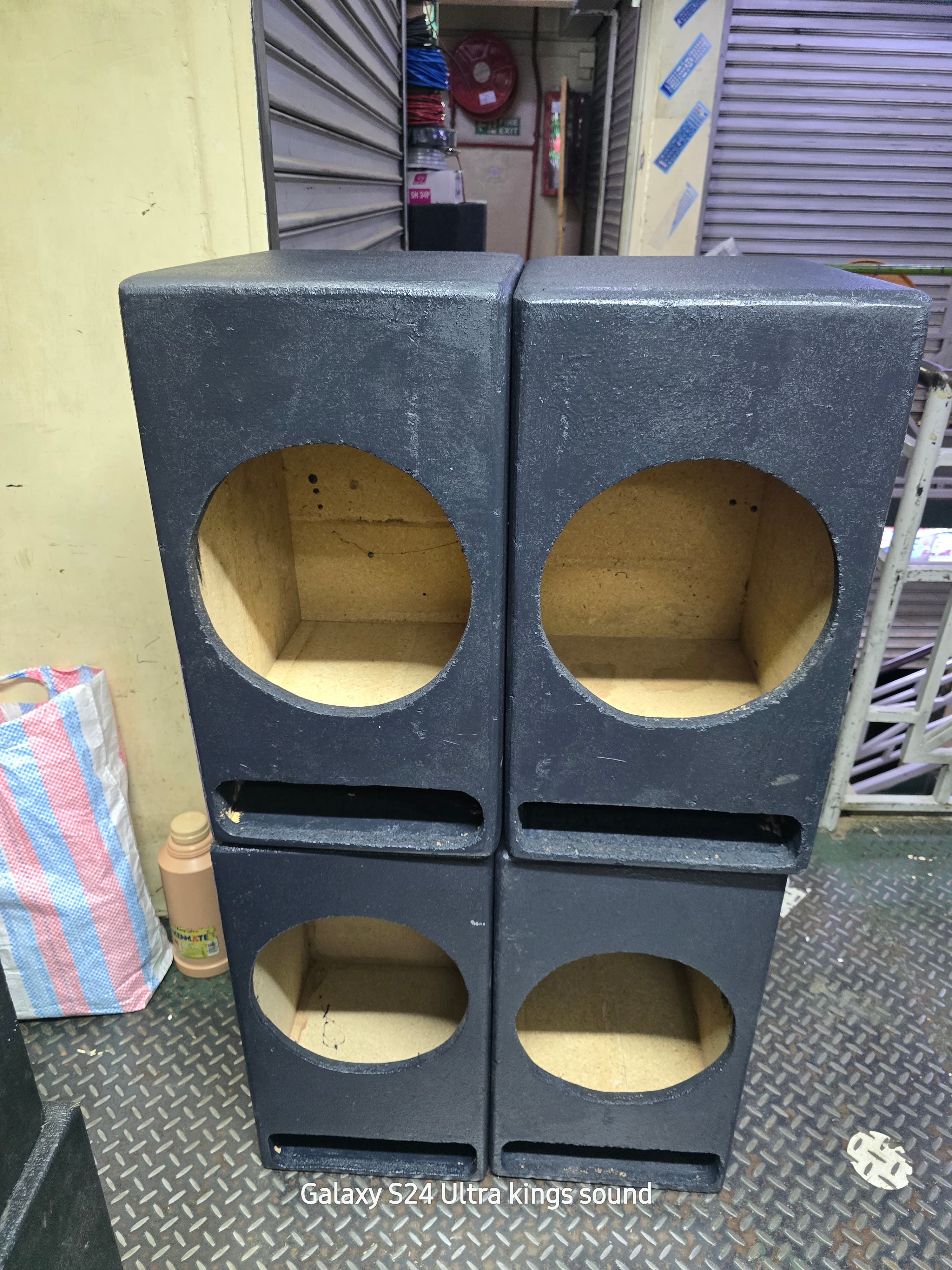 12inches slot tuned cabinet 