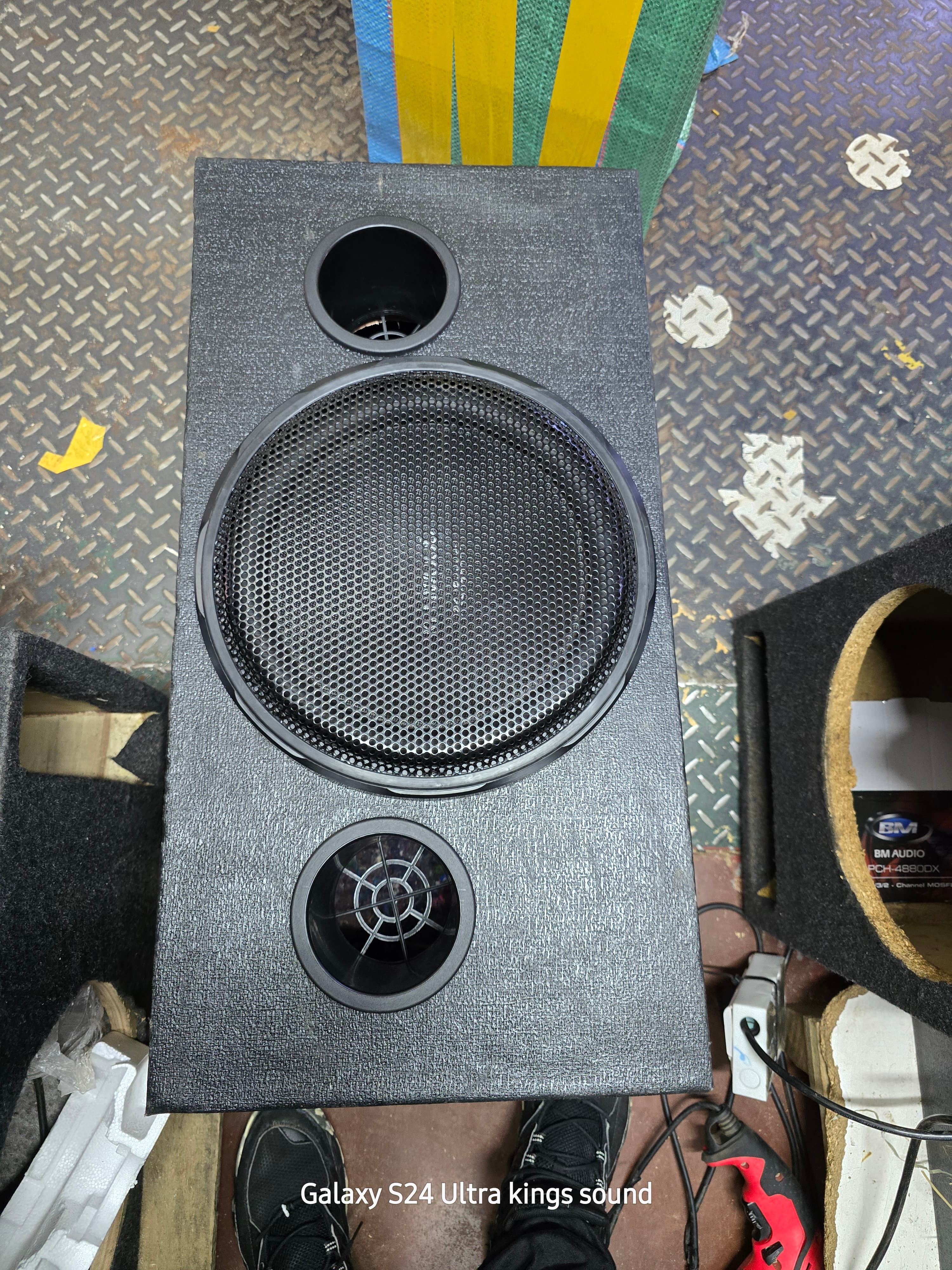 Kenwood hqr 1500watts subwoofer