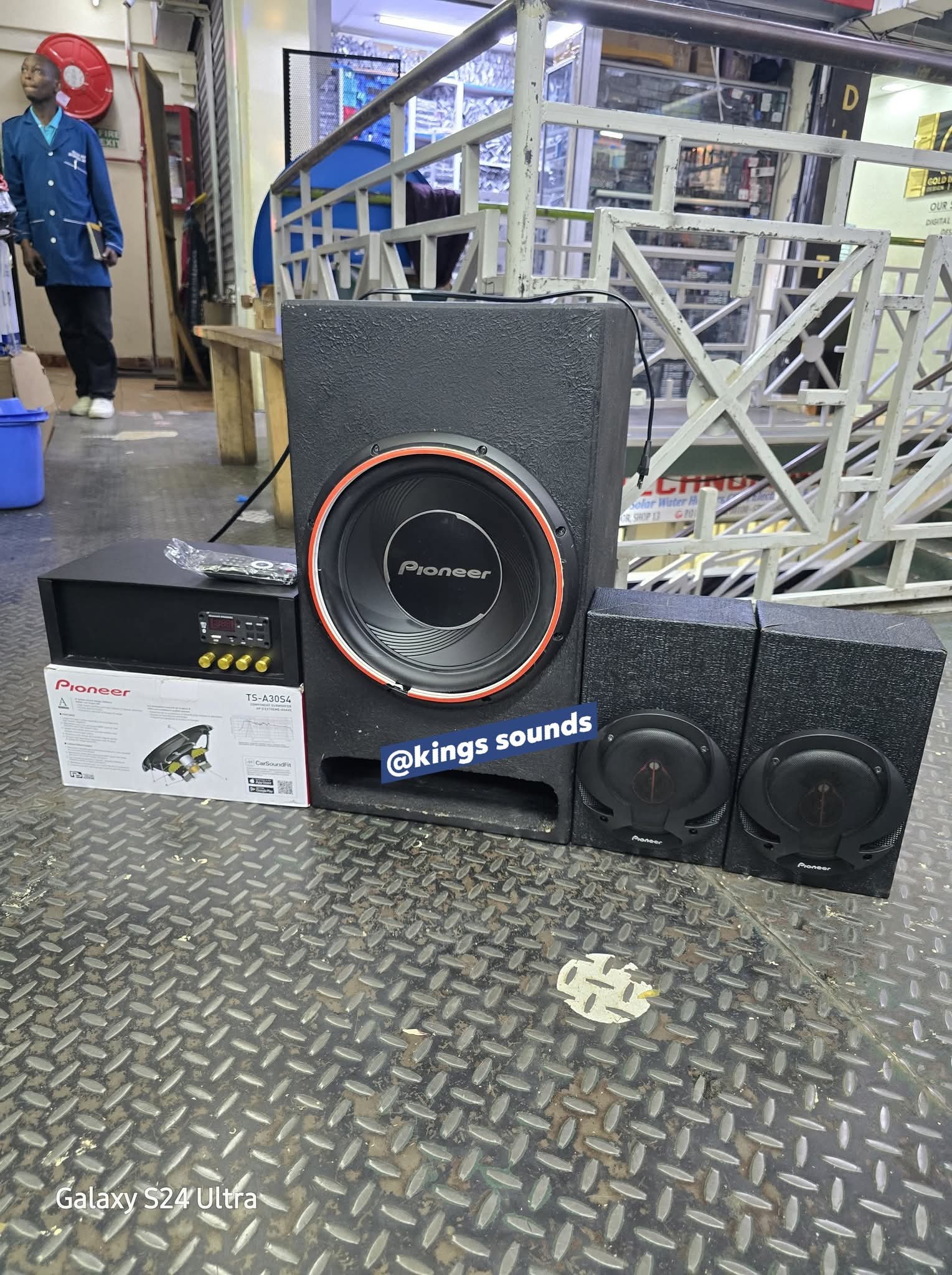 Pioneer 1400watts home unit.
