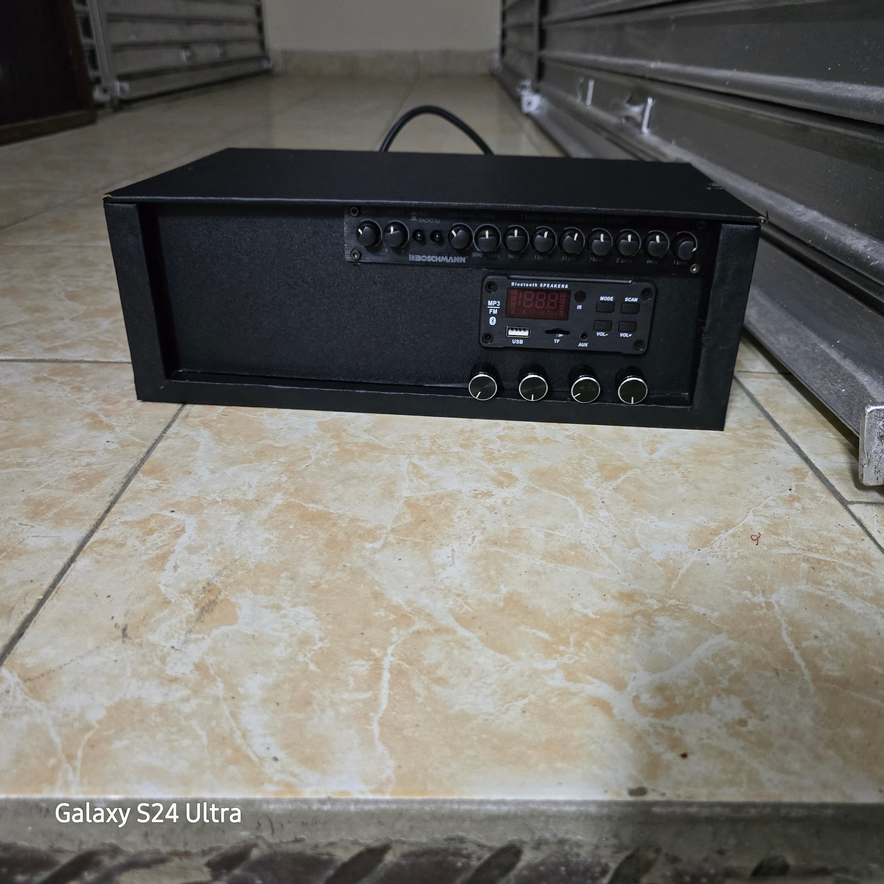 Rellay amplifier